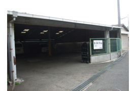 東大阪市南上小阪の駐車場の外観