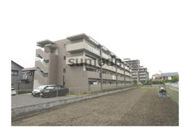 クレセントコートの外観