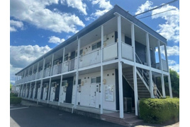 レオパレスコンフォール河辺の外観