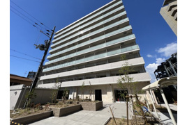 ふぁみーゆ新金岡の外観