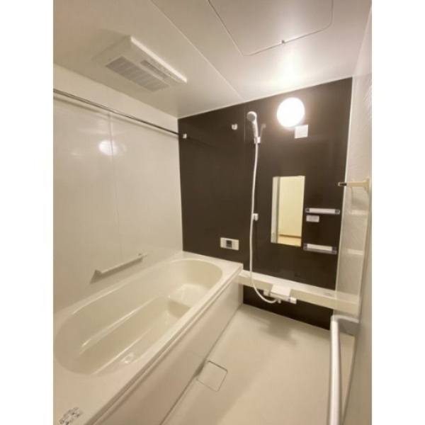 【アムール　イソベの浴室】