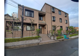 グリーンヒルズ城山の外観