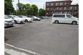 栗原駐車場の外観