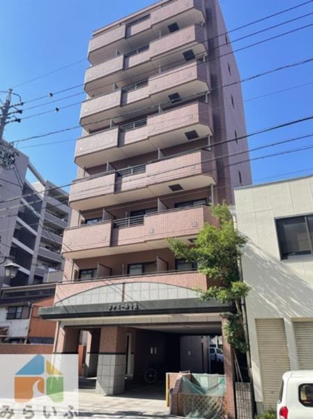 ファミール今池の外観