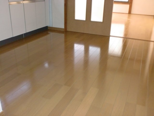 白百合荘の画像