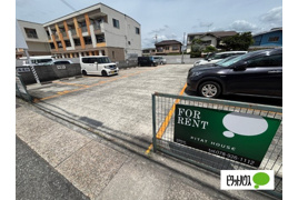 小原駐車場の外観
