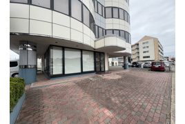 TSビルVの駐車場