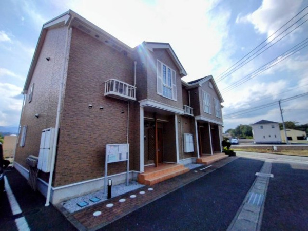 【クレアトゥール　Ｂの外観】