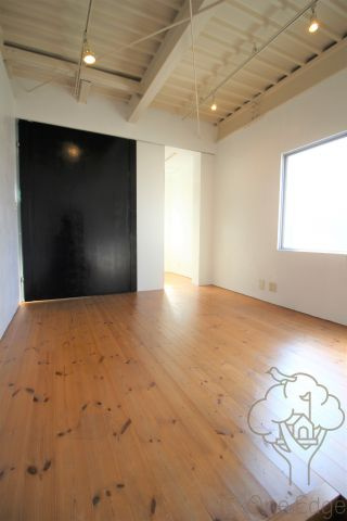 Azuma Apartmentの居間