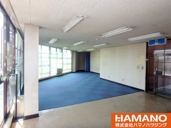 【中沢ビルの内装】