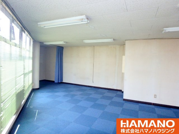 【中沢ビルの内装】