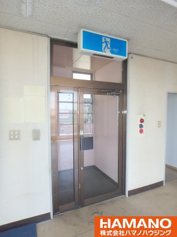 【中沢ビルの内装】