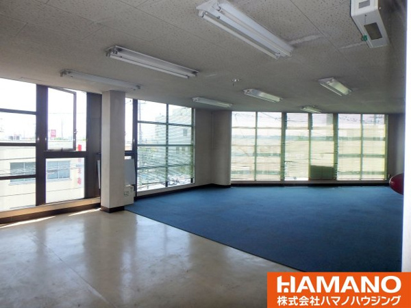 【中沢ビルの内装】