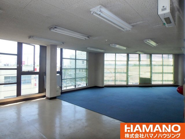 【中沢ビルの内装】