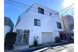 ツルマキロジの外観