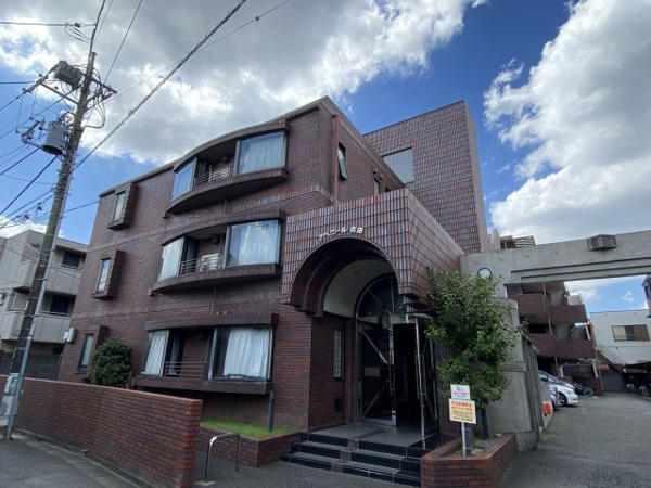 アベニール桑田の外観
