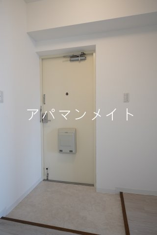 【エスポワールいずみ野の玄関】