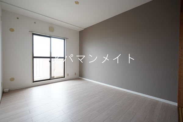 【エスポワールいずみ野の洋室】