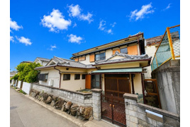 吹田市泉町5丁目貸家の外観