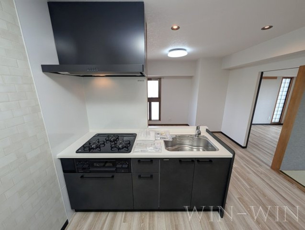 ソサエティ服部のキッチン