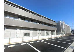 y.シャトルの外観