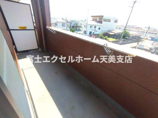 【カステルヴェッチオのバルコニー】