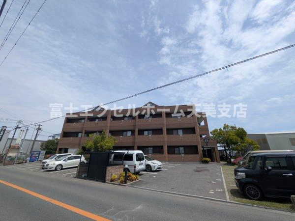 【カステルヴェッチオの外観】