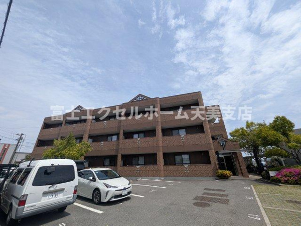 【カステルヴェッチオの外観】
