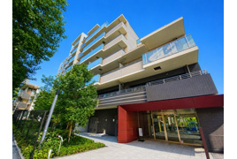 グランロジュマン豊中少路　B棟の外観