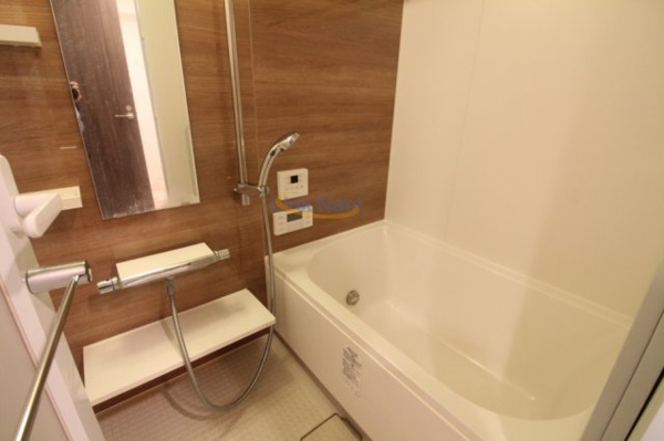 【プレサンス京町堀ノースの浴室】