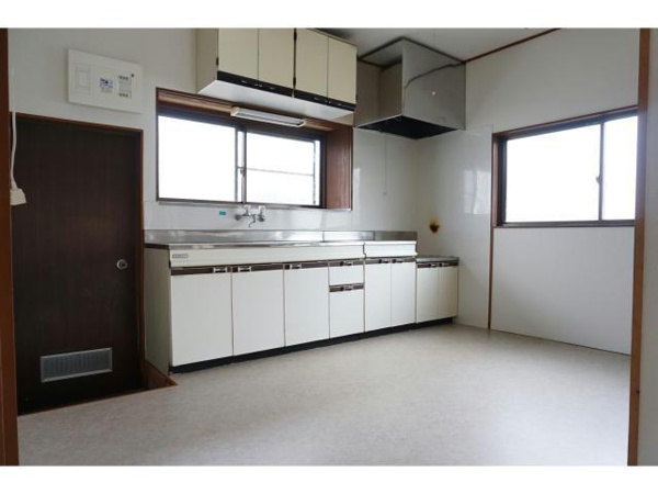 【石川住宅の居間】