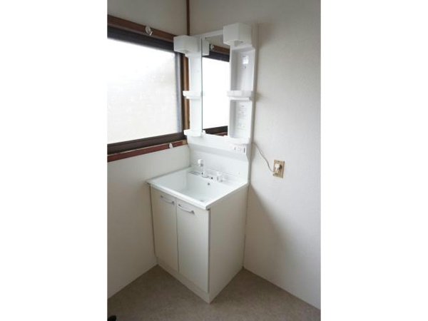 【石川住宅の洗面所】