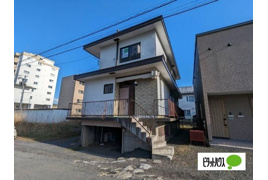 鶴ヶ岱２－５貸家の外観