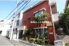 トラッドハウスの外観