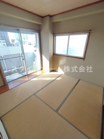 【アビタ・テラの和室】