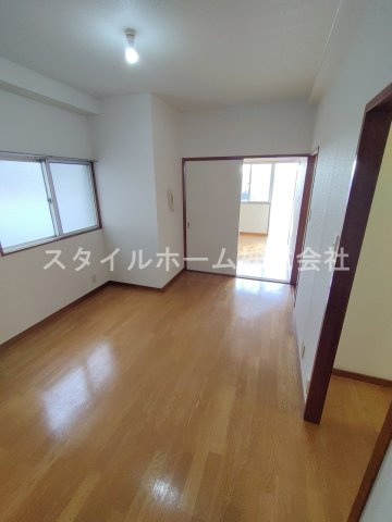 【アビタ・テラの居間】