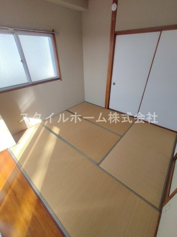 【アビタ・テラの和室】