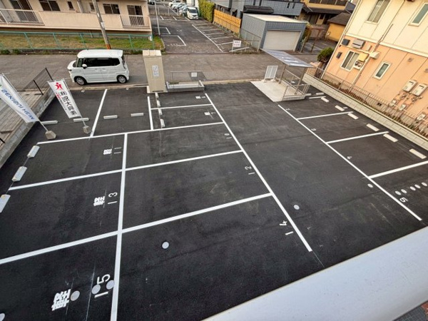 【GOLD HEIMⅡの駐車場】