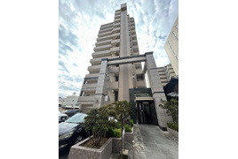 パークレジデンス江坂の外観