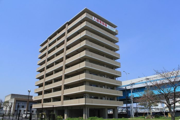 アプローズ西公園レジデンスの外観