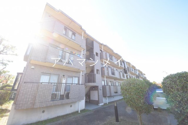 【グラスイン笹山のエントランス】