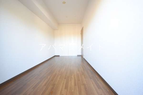【グラスイン笹山の寝室】