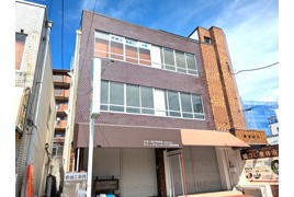 飯田ビルの外観