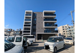 グランコンフォート末広の外観