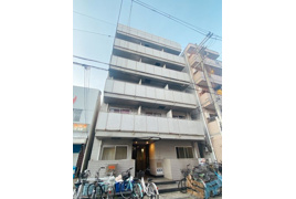 アリーヴェデルチ小阪の外観