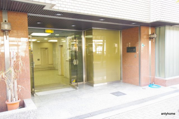 東三国グランドハイツ北　仲介手数料無料のエントランス