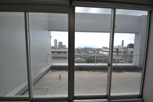 【アイビスプラザの内装】