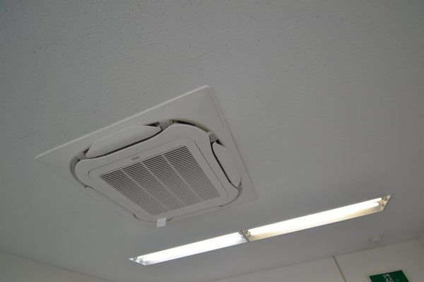 【アイビスプラザの内装】