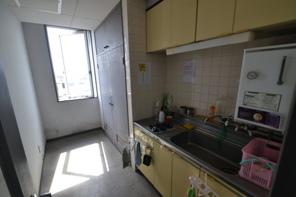 【アイビスプラザのキッチン】