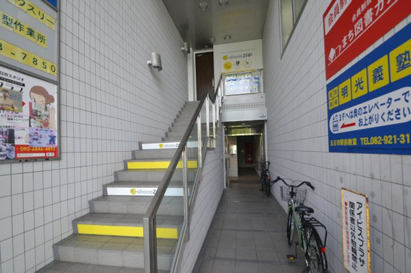 【アイビスプラザのエントランス】